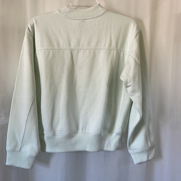 NWT Juniors Light Lime Green Sweatshirt from Target a new day Size Small - Picture 3 of 3